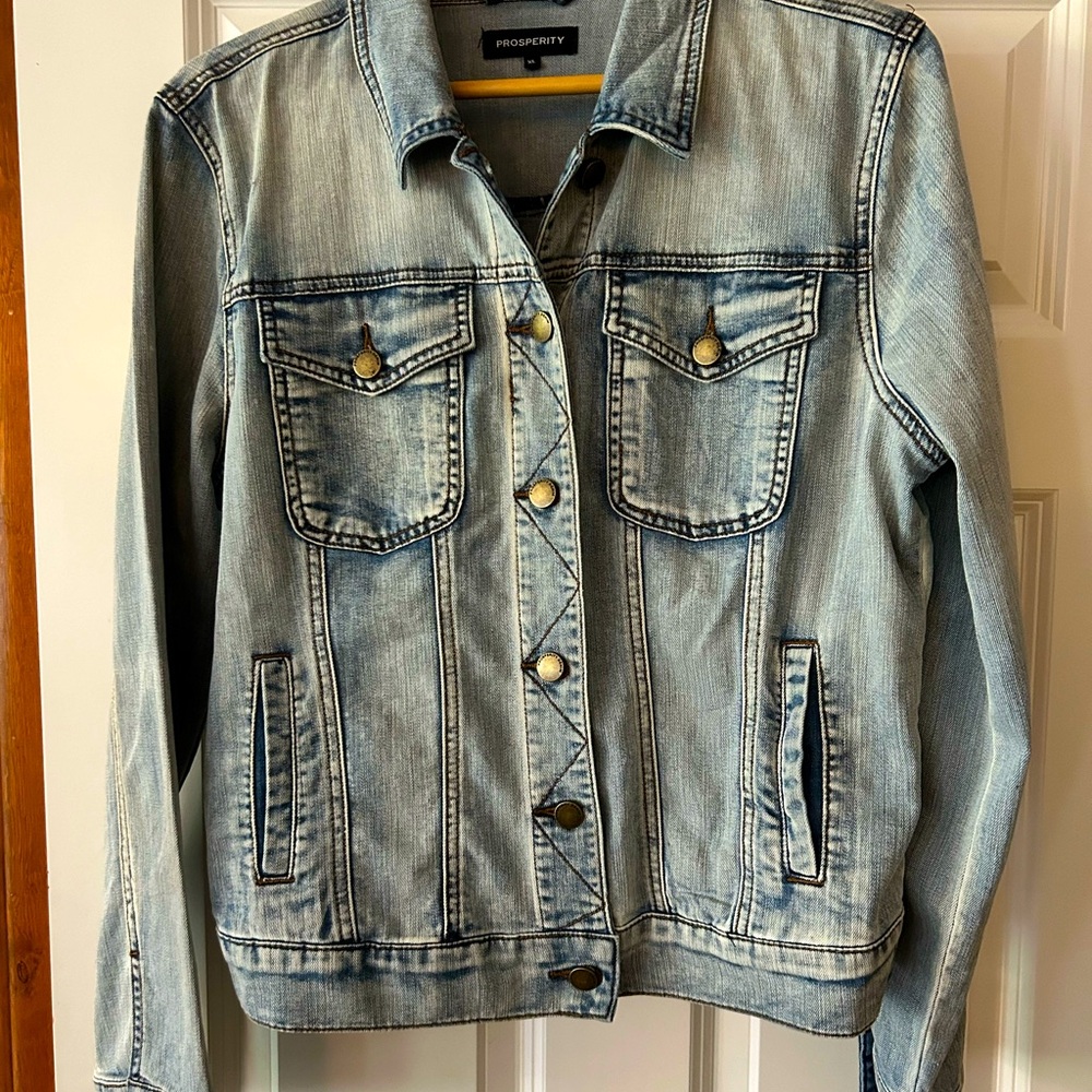 Women’s Jean Jacket